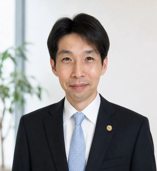 所属行政書士 青山哲史